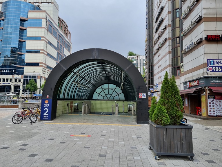 마두역 2번 출구
